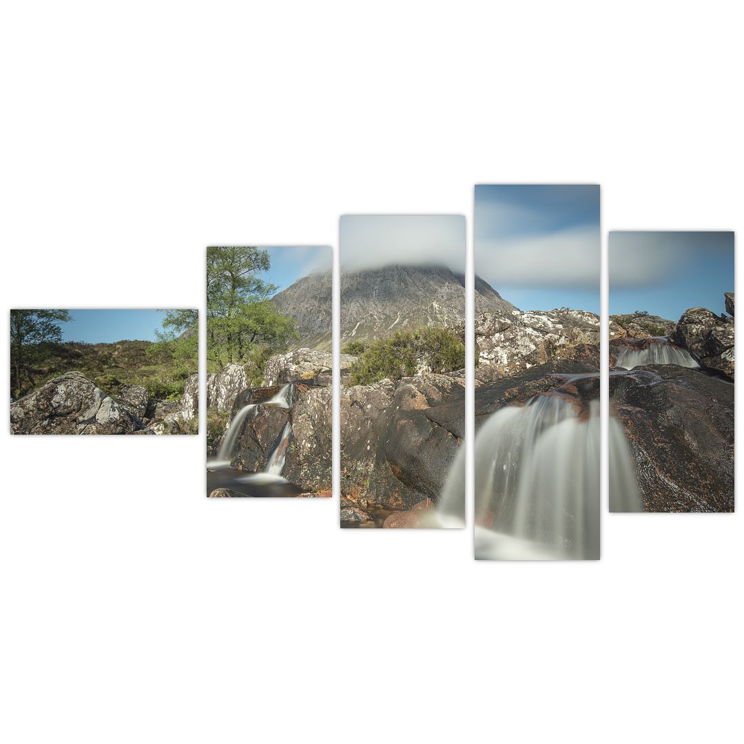 Obraz vodopádů a hory (V020927V11060)