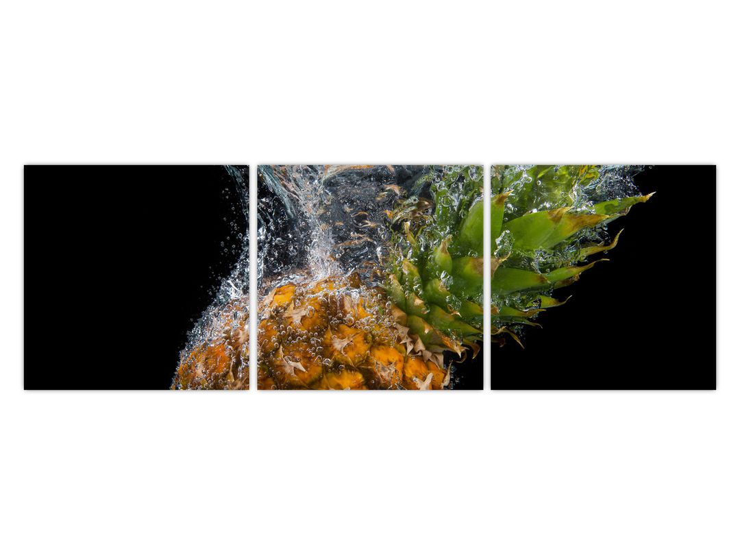 Obraz ananasu ve vodě (V020626V12040)