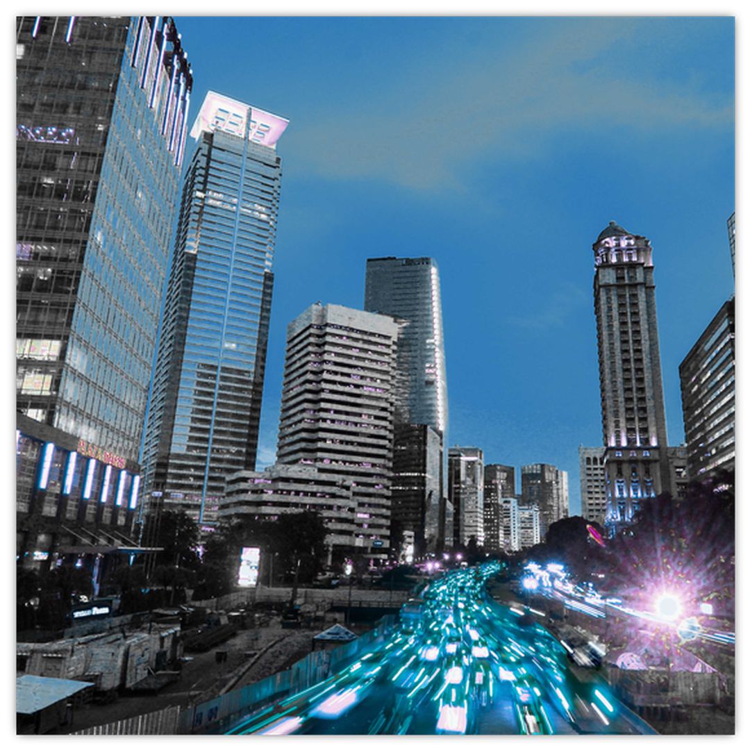 Obraz nočního města (V021007V3030)